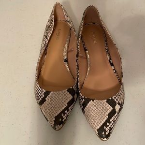 Express Womens 9M Slip On Flats Like New